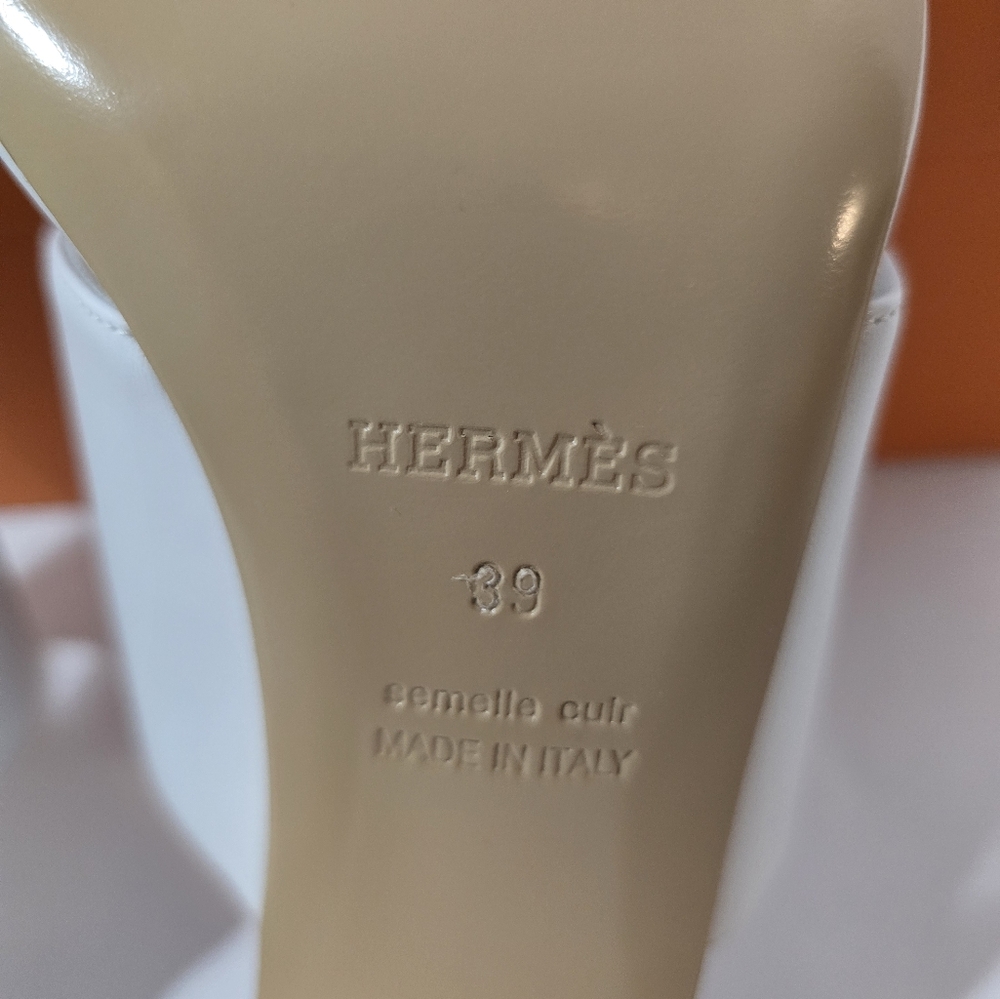 Hermès Cornelia Sandal - Picture 9 of 10
